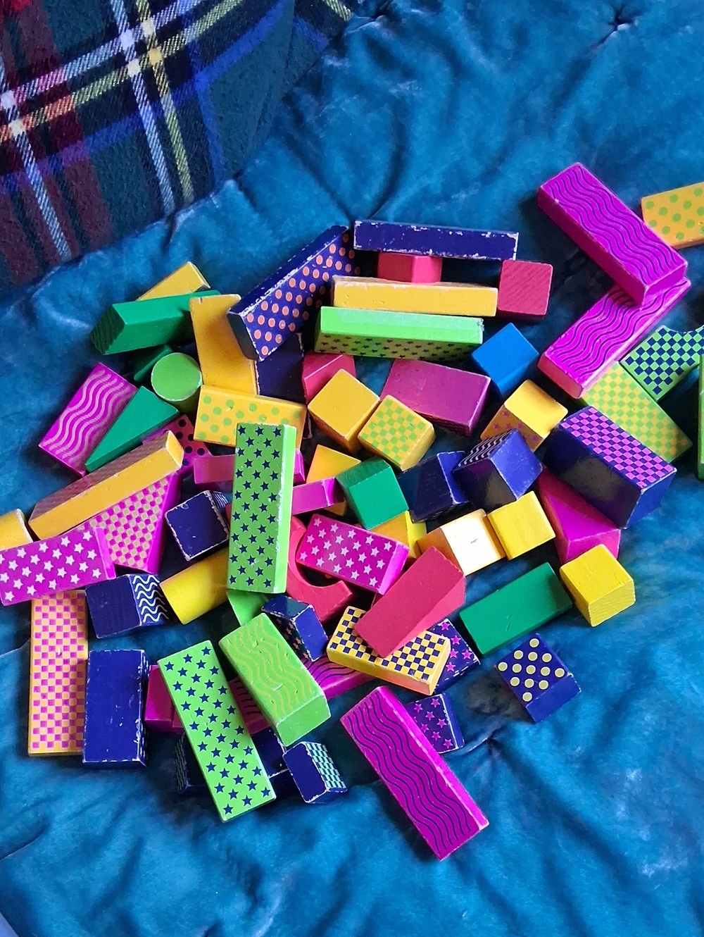 Wooden Building Blocks Set - Picture 2 of 7